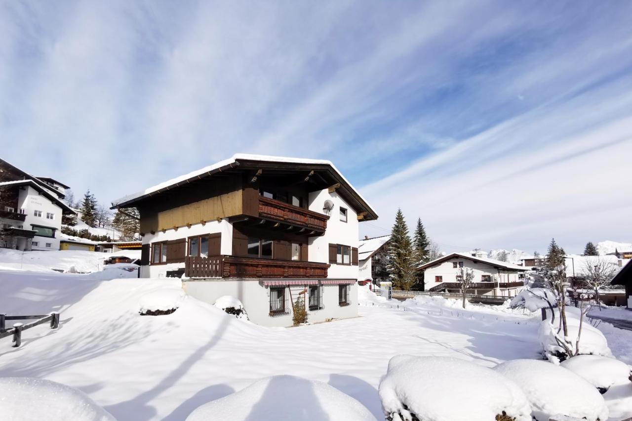 Family Friendly Chalet - Central With Beautiful Mountain Views เซเฟลด์ อิน ทิโรล ภายนอก รูปภาพ