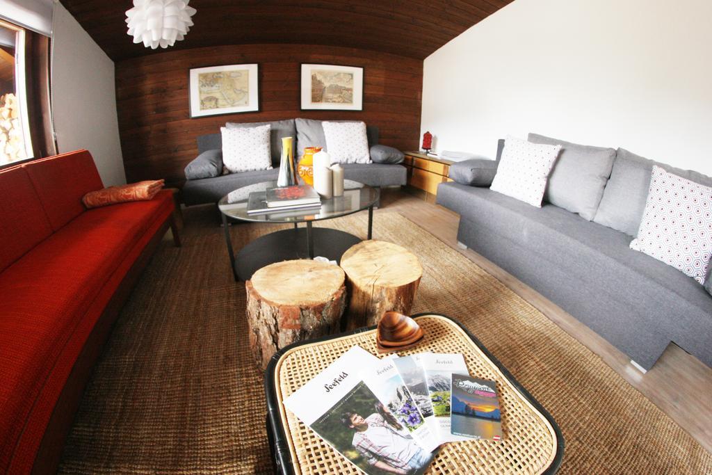 Family Friendly Chalet - Central With Beautiful Mountain Views เซเฟลด์ อิน ทิโรล ภายนอก รูปภาพ