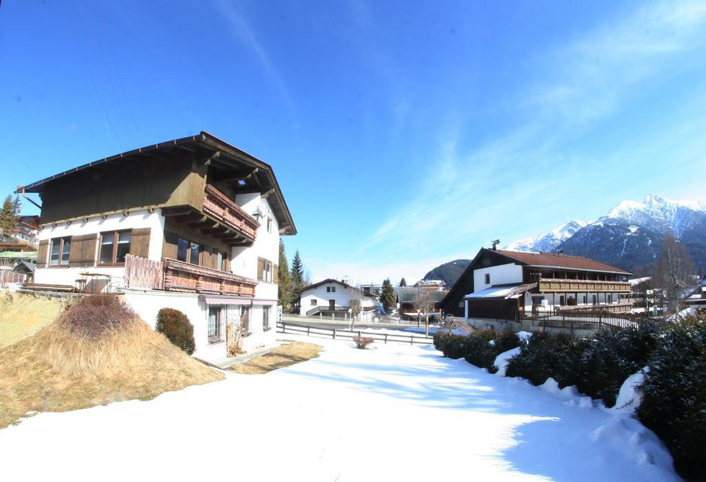 Family Friendly Chalet - Central With Beautiful Mountain Views เซเฟลด์ อิน ทิโรล ภายนอก รูปภาพ