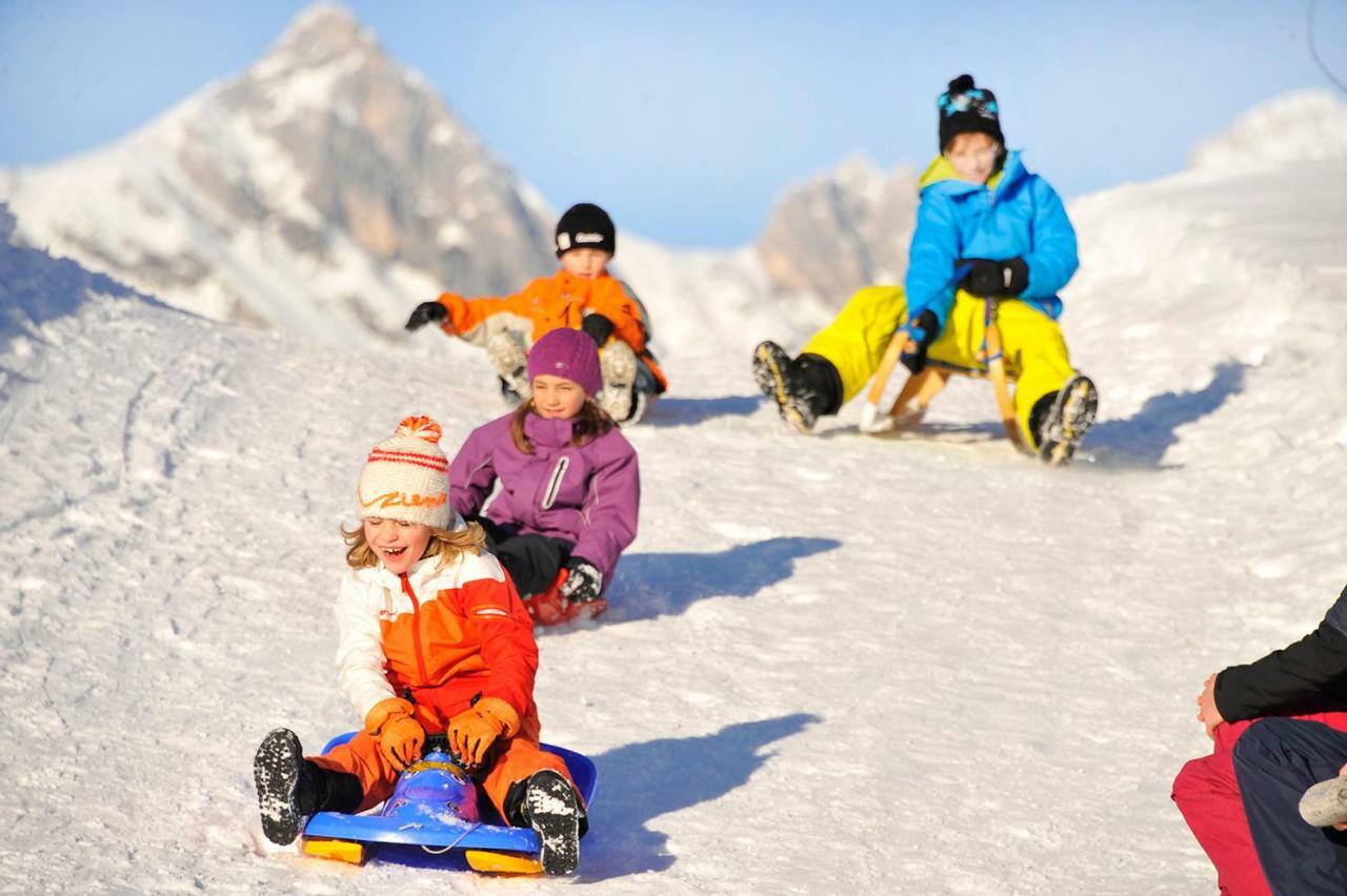 Family Friendly Chalet - Central With Beautiful Mountain Views เซเฟลด์ อิน ทิโรล ภายนอก รูปภาพ
